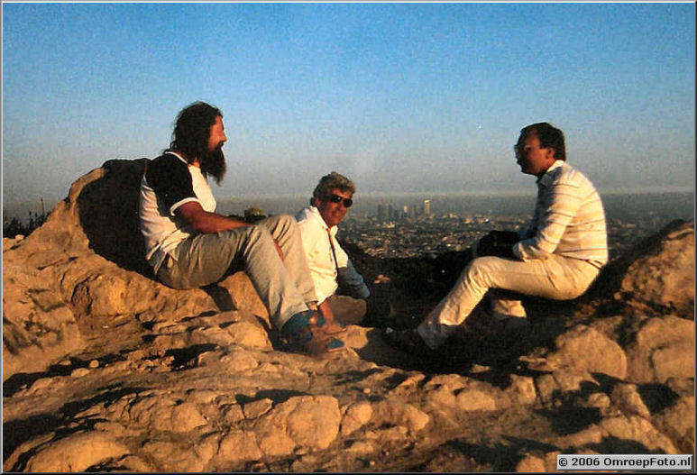 Foto 1-12. Los Angeles in de avondzon 1984.Ad Buursema, Onno Sluyter en Hugo van Duijvendijk