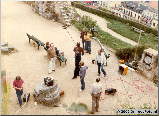 Foto 6-102. De Lemmings Valkenburg - 1980 bij de camera Henk Walison en Bart Doets, rechts Frans Murilof, linksonder Fons Sluitman