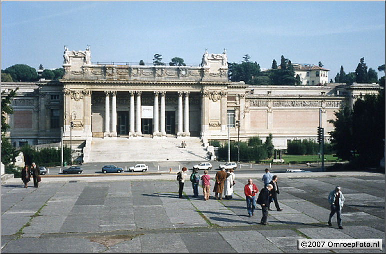 Doos 102 Foto 2029. Rome - alles werkte, dagje vrij, de ploeg speelt toeristje
