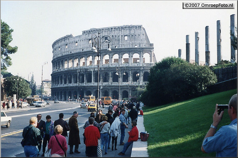 Doos 102 Foto 2031. Rome - ook het Colosseum stond in de belangstelling - Gert 