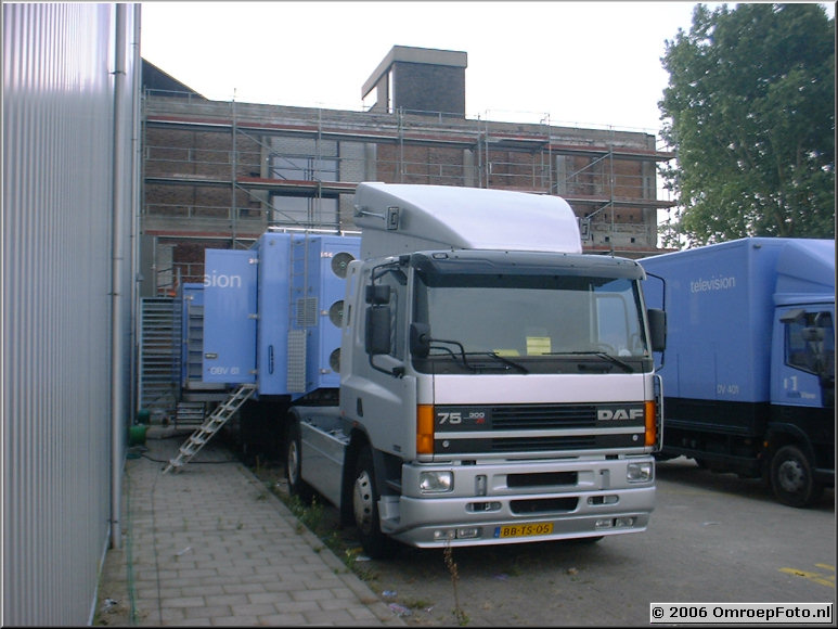 Foto 44-863. OBV-61 met truck