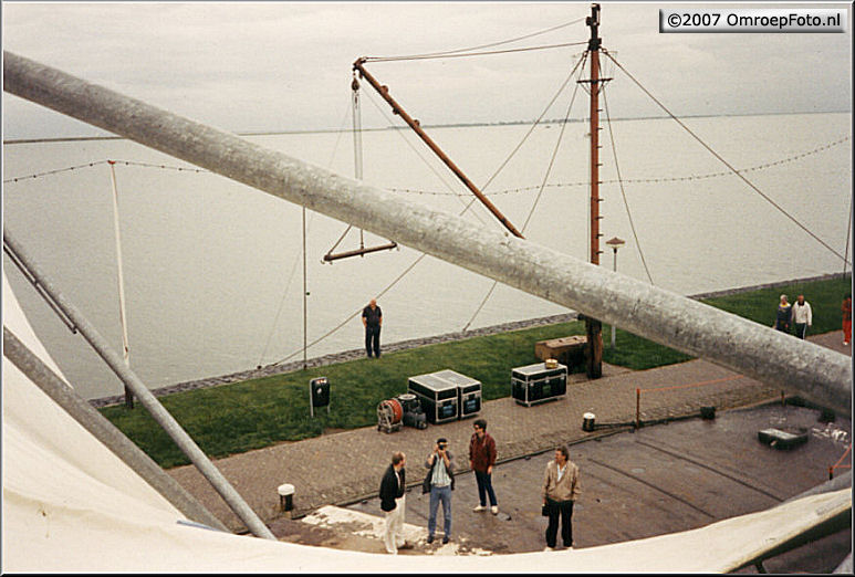 Doos 85 Foto 1681. 'Nederland Muziekland' in Volendam