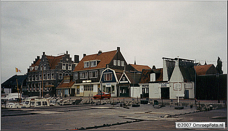 Doos 85 Foto 1682. 'Nederland Muziekland' in Volendam