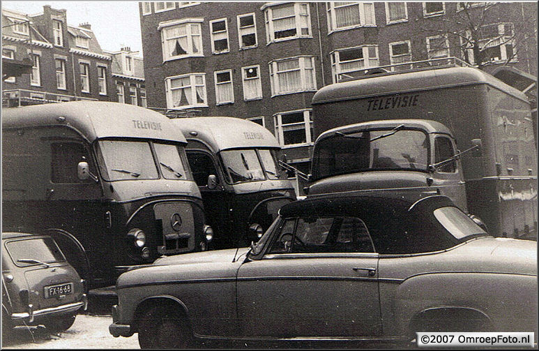Doos 95 Foto 1899 NTS Trein-5 1966 (Carré Amsterdam - Snip & Snap Revue)